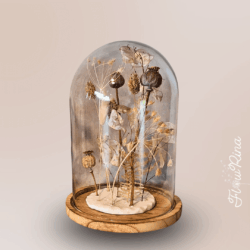 Droogbloemen in stolp