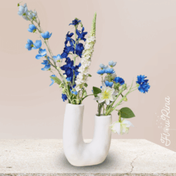 Zijden bloemen met vaas